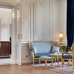 Alexandra Palace - La Maison Younan 5* Mazieres-en-Gatine