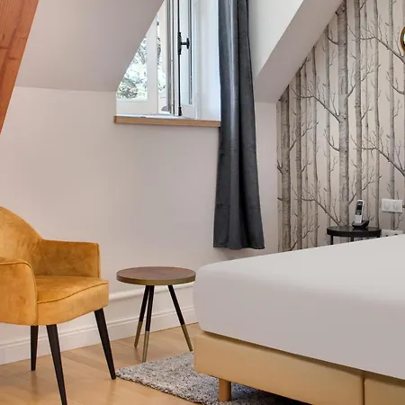 Отель Alexandra Palace - La Maison Younan 5*