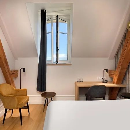 Alexandra Palace - La Maison Younan