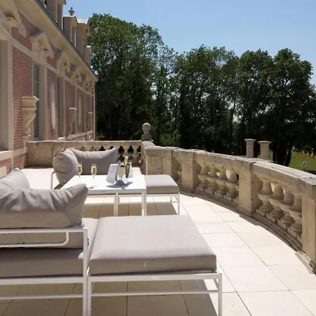 Alexandra Palace - La Maison Younan 5* Mazieres-en-Gatine