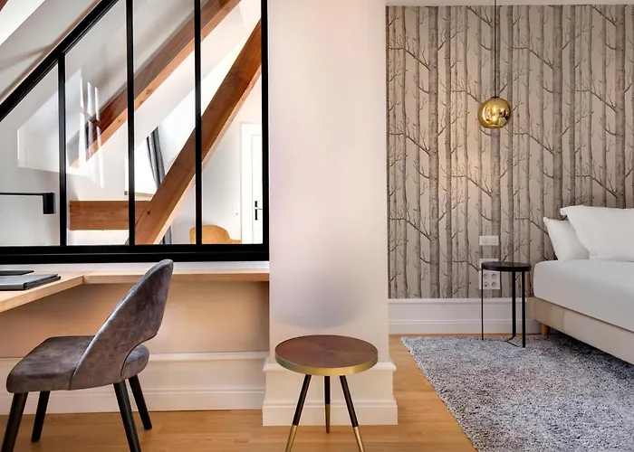 Alexandra Palace - La Maison Younan